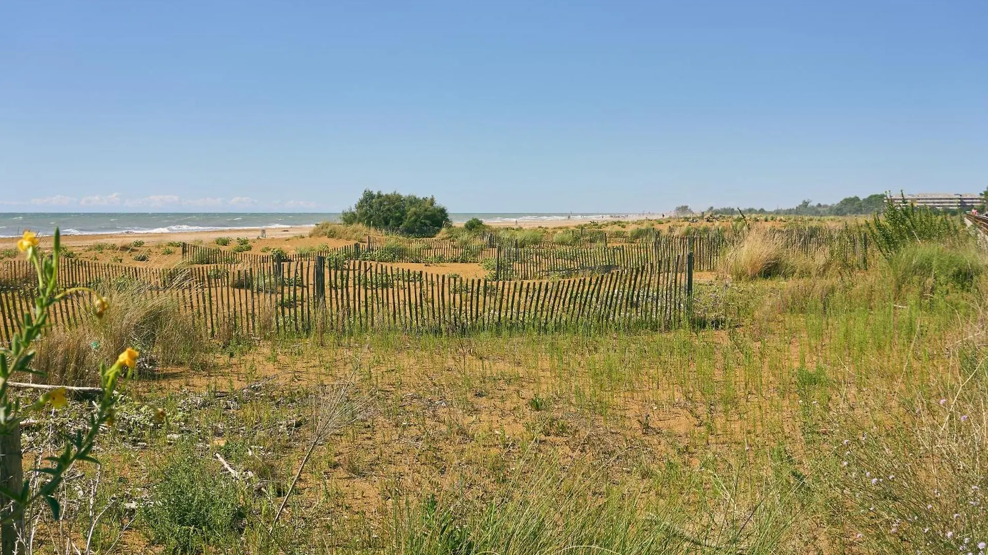 Apartment Villa With Private Garden And Barbeque - Beahost Bibione Italy